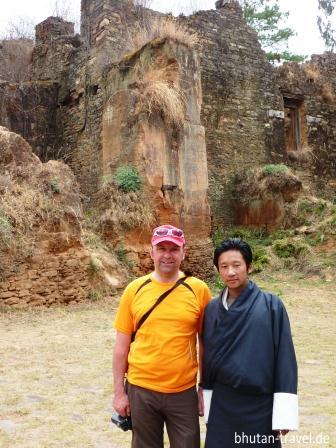 bhutan-spezialist heinrich heinz und guide rinschin